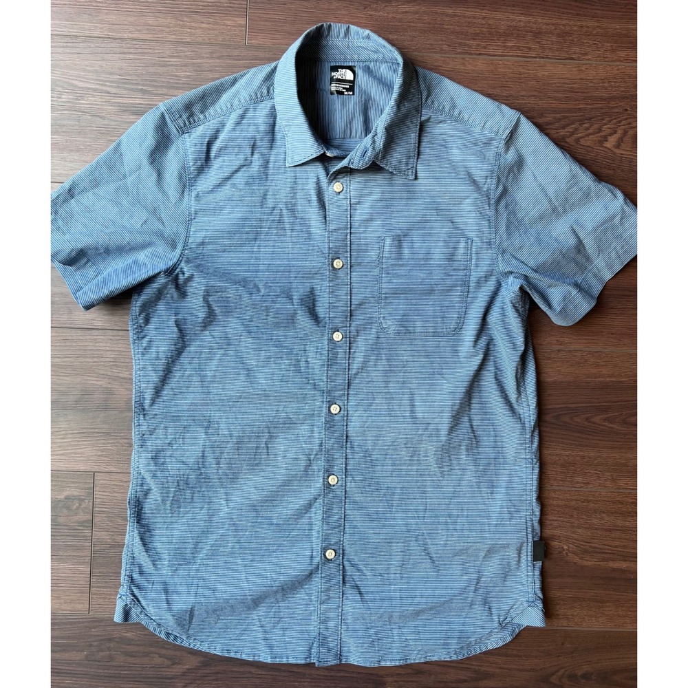 The North Face Mens Blue Micro Stripe Short Sleeve Button Up Shirt Size Medium